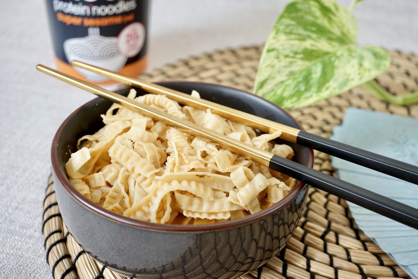 Vegan instant noodles – itsu